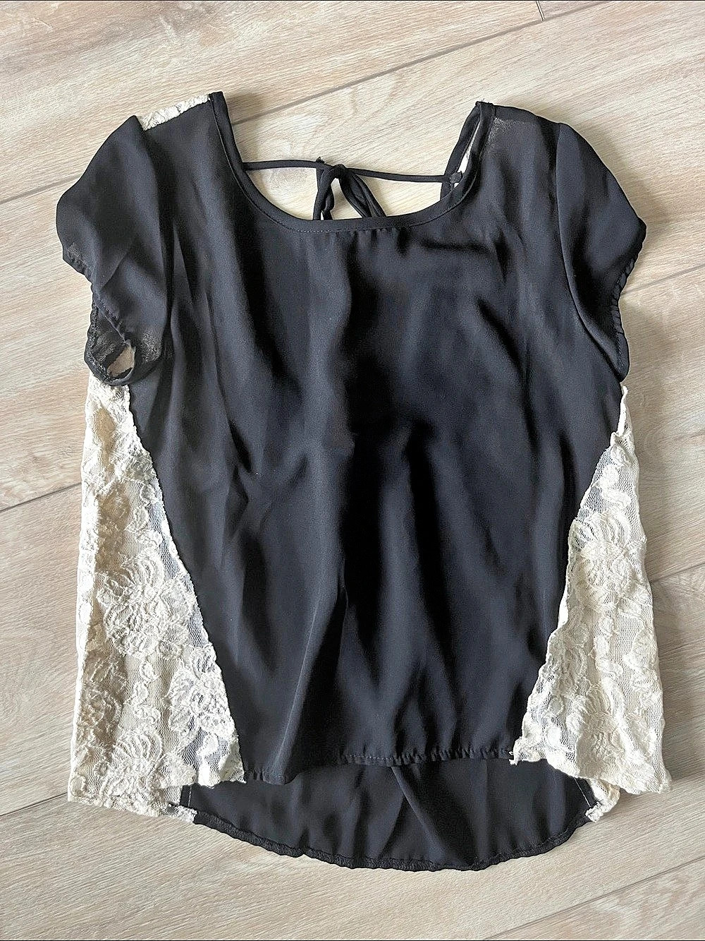 Black & cream Lace Blouse Size Small